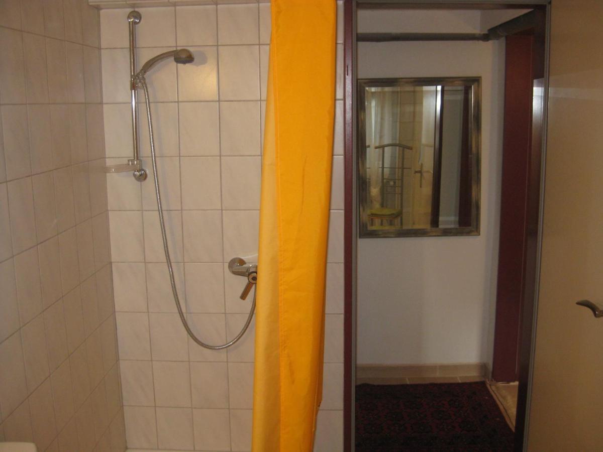 Main-Kinzig Gästewohnung Hasselroth Exterior foto